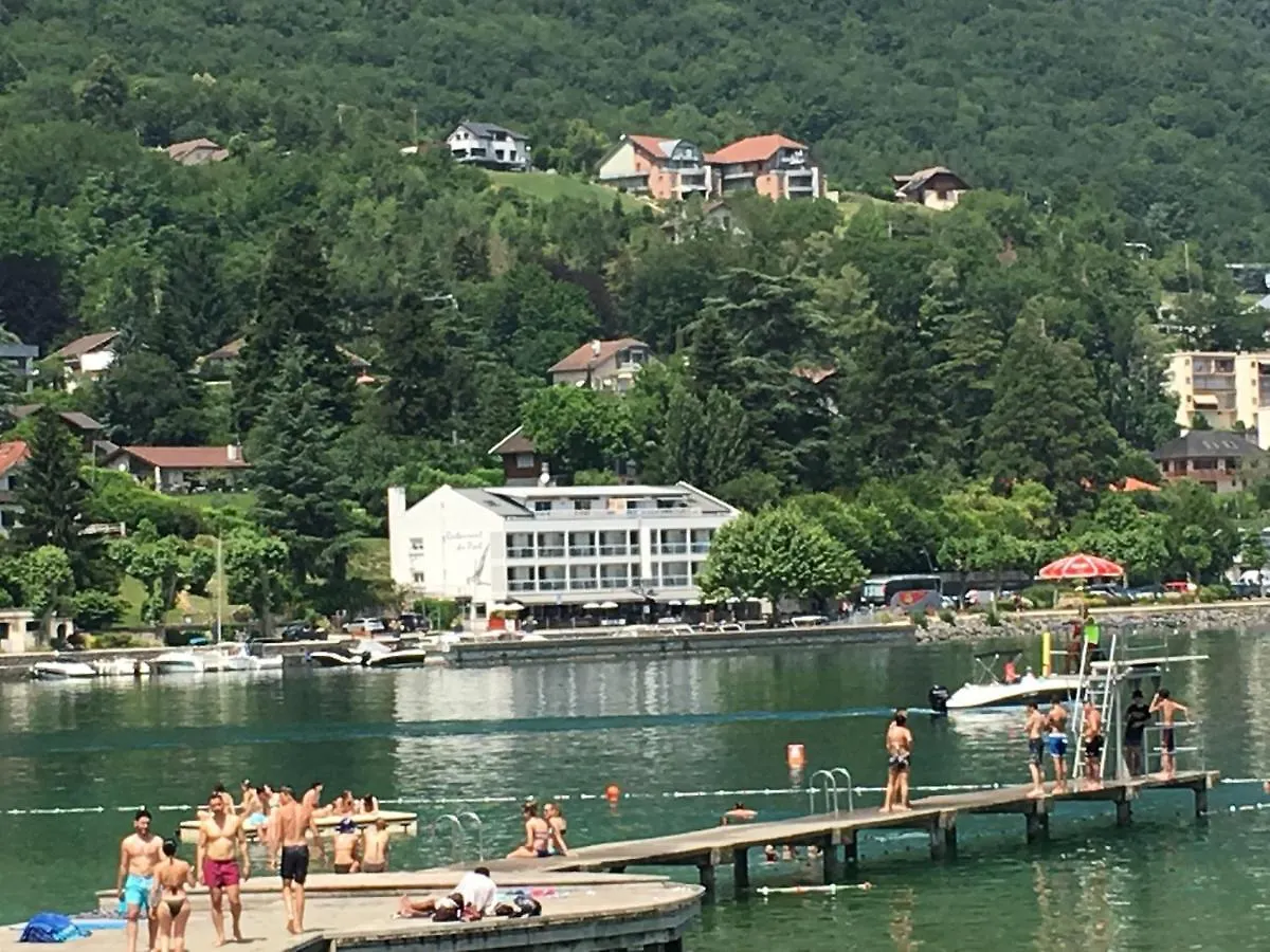 Pieds Dans L'Eau Au Lac Du Bourget Le Bourget-du-Lac 0*,